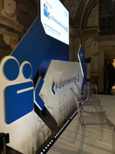 evento roche a fianco del coraggio allestimento scenografico texi digital printing factory roma installazione tecnici qualificati